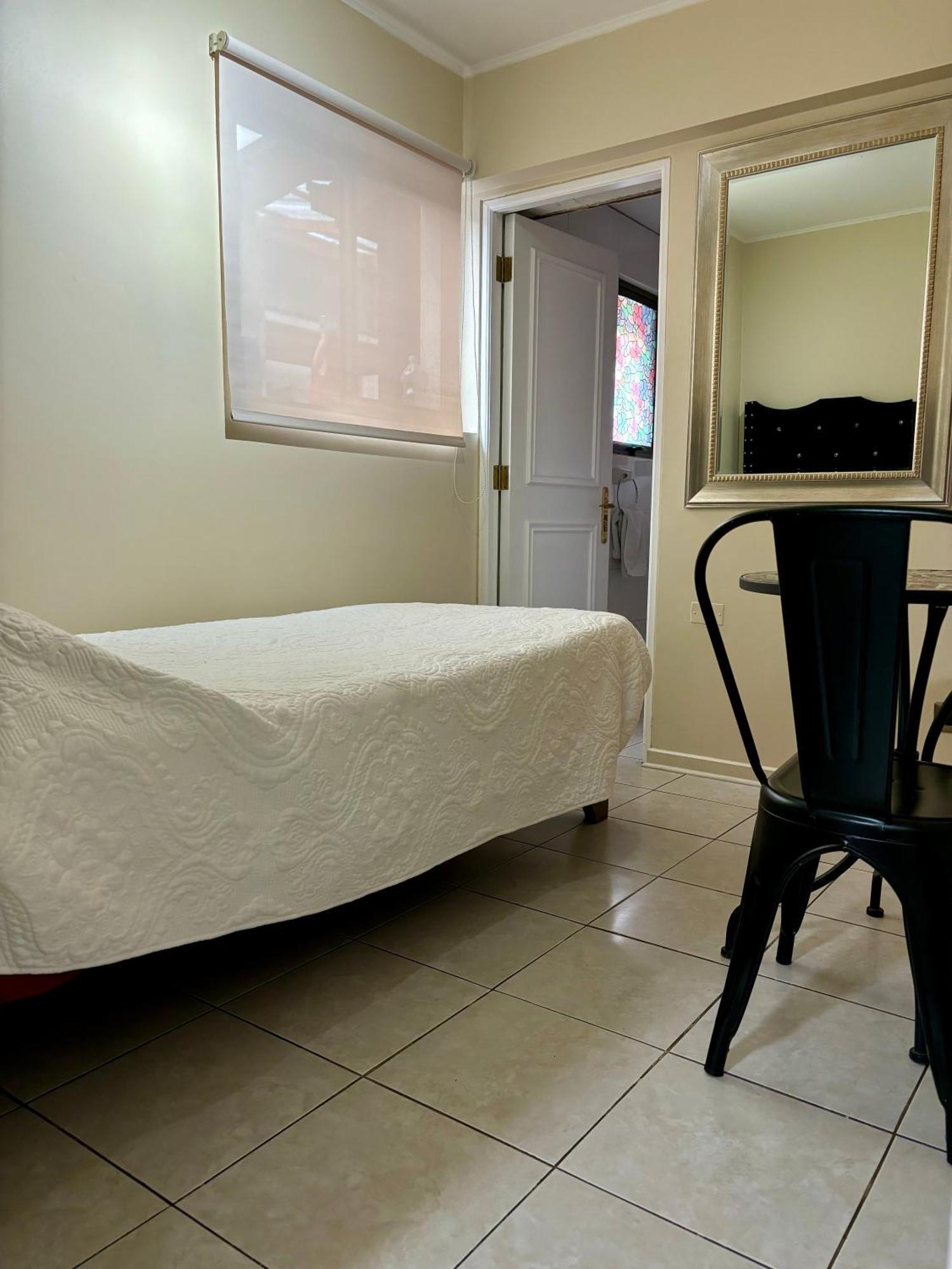 Homestay Excelente Ubicacion Y Tranquilidad Santiago